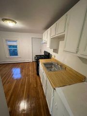 369 Prospect St 2, Cambridge, MA 02139