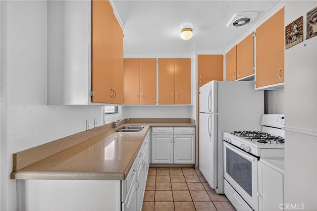 629 W Leeside Street, Glendora, CA 91741