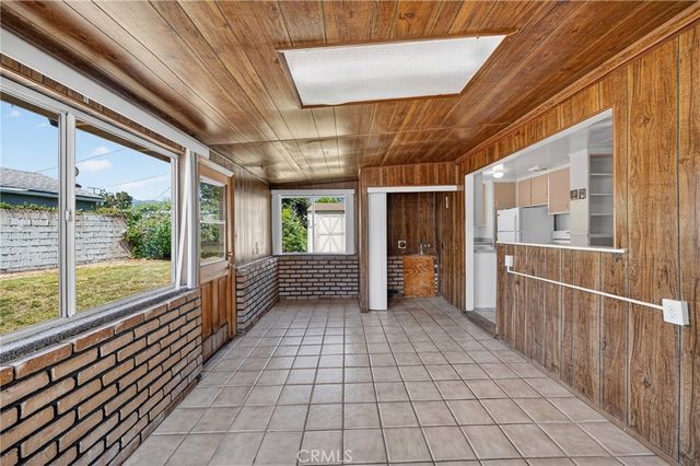 629 W Leeside Street, Glendora, CA 91741