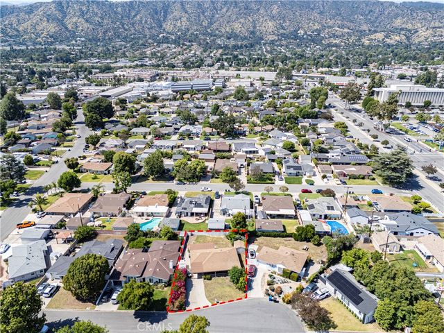 629 W Leeside Street, Glendora, CA 91741
