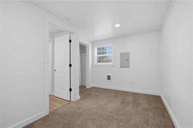 404 Salem Road, Excelsior Springs, MO 64024