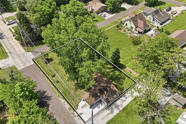 404 Salem Road, Excelsior Springs, MO 64024
