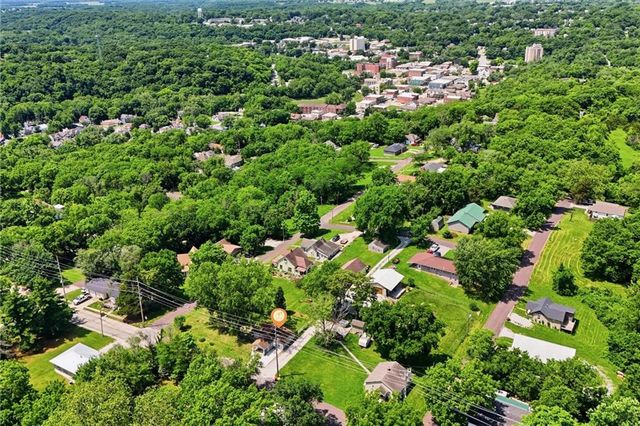 404 Salem Road, Excelsior Springs, MO 64024