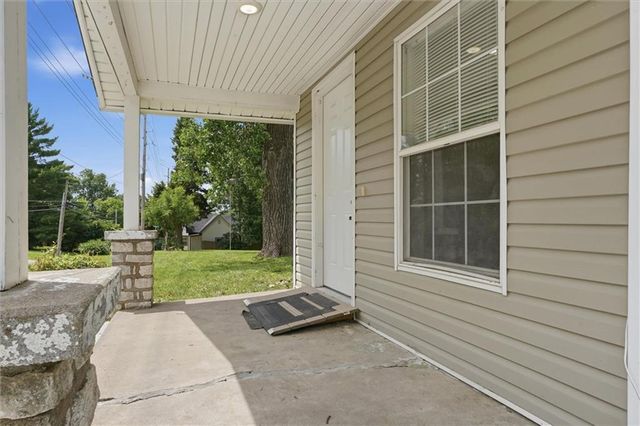 404 Salem Road, Excelsior Springs, MO 64024