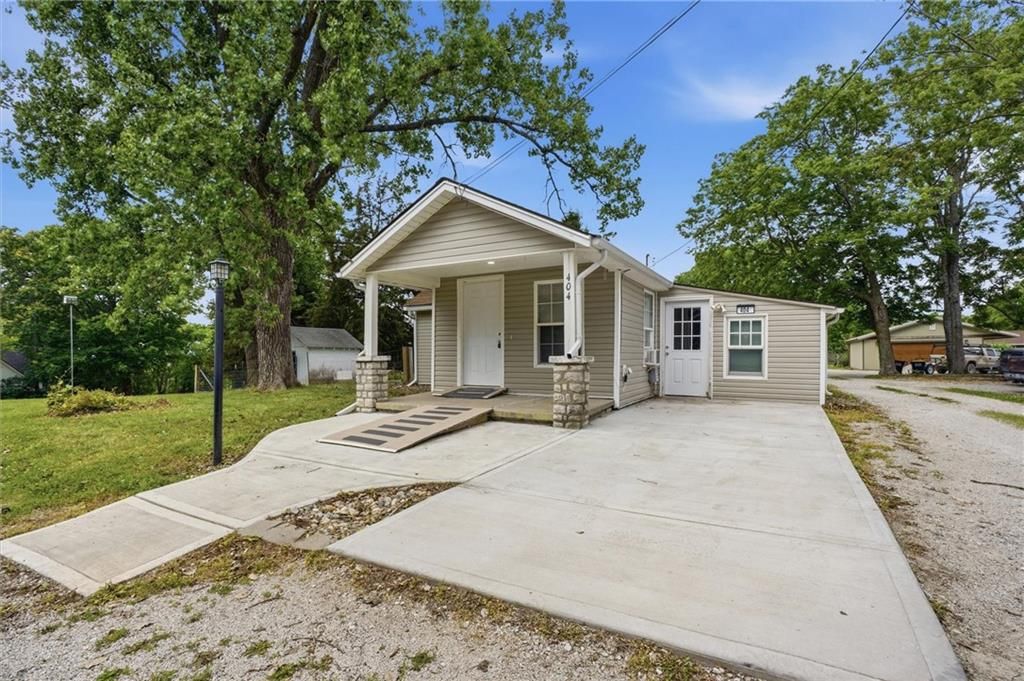 404 Salem Road, Excelsior Springs, MO 64024
