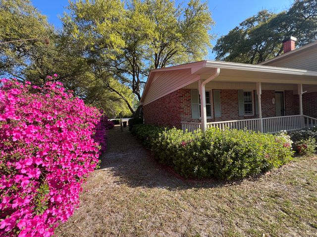 204 Gervais Street, Walterboro, SC 29488