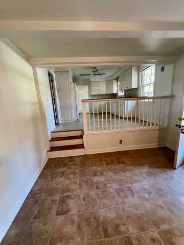 204 Gervais Street, Walterboro, SC 29488