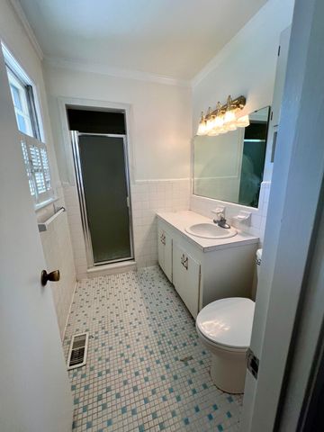 204 Gervais Street, Walterboro, SC 29488
