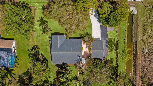 16244 E Downers Drive, Loxahatchee, FL 33470