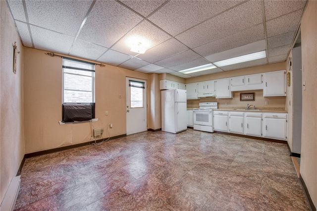 314-316 W Main St, Monongahela, PA 15063