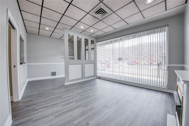 314-316 W Main St, Monongahela, PA 15063