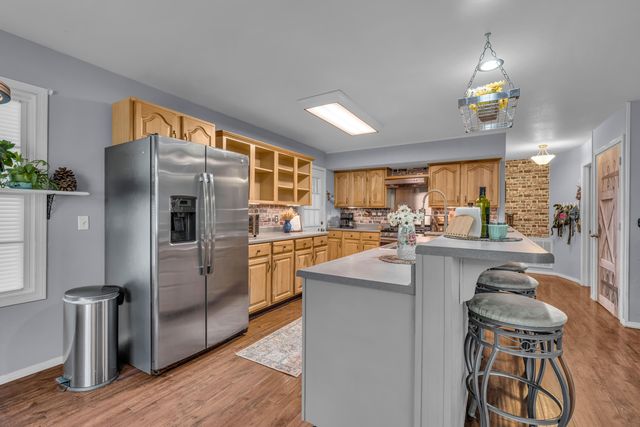 7644 County Road 8280, West Plains, MO 65775