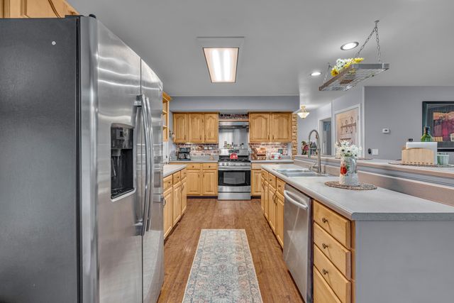 7644 County Road 8280, West Plains, MO 65775