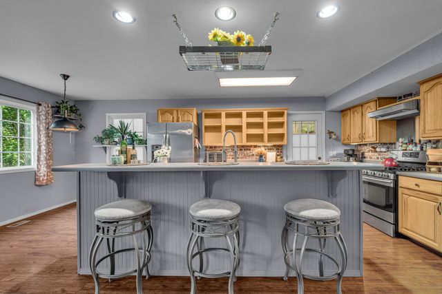 7644 County Road 8280, West Plains, MO 65775