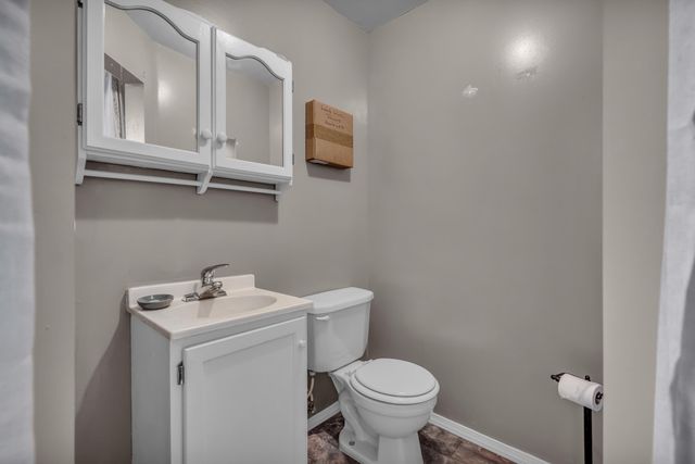 7644 County Road 8280, West Plains, MO 65775