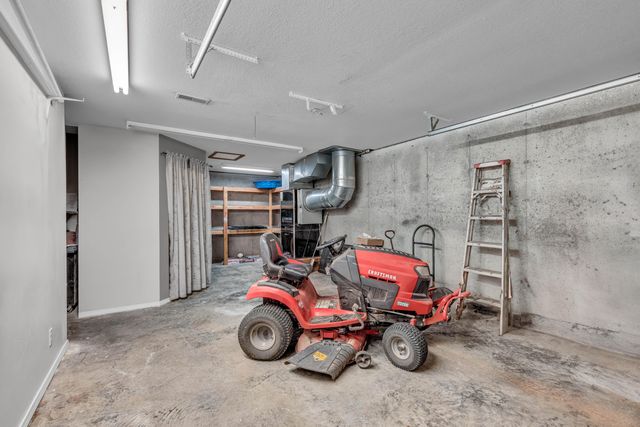 7644 County Road 8280, West Plains, MO 65775