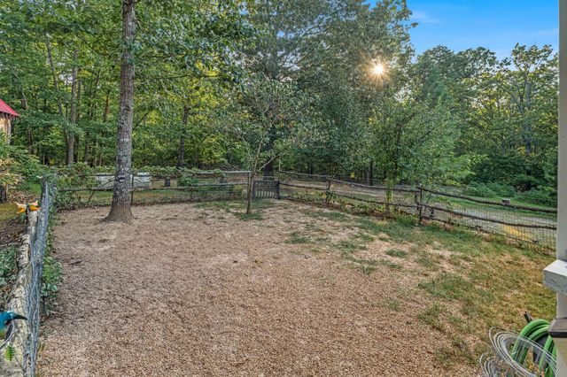 7644 County Road 8280, West Plains, MO 65775