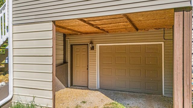 7644 County Road 8280, West Plains, MO 65775