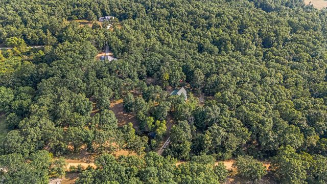 7644 County Road 8280, West Plains, MO 65775