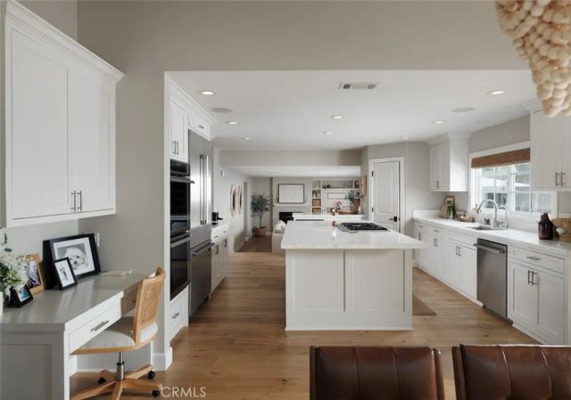2056 Port Weybridge Place, Newport Beach, CA 92660