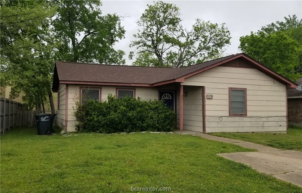 209 Richards, College Station, TX 77840 — photo 2
