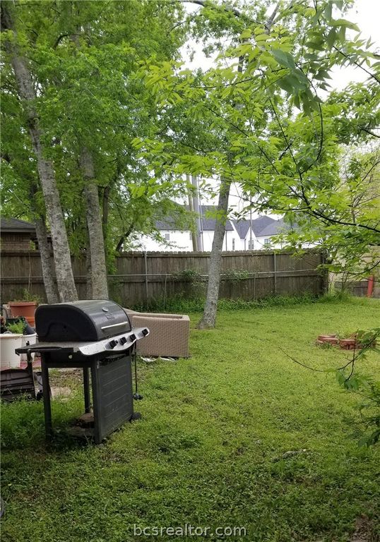 209 Richards, College Station, TX 77840 — photo 4