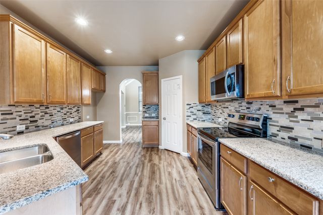 468 Darlington Trail, Fort Worth, TX 76131