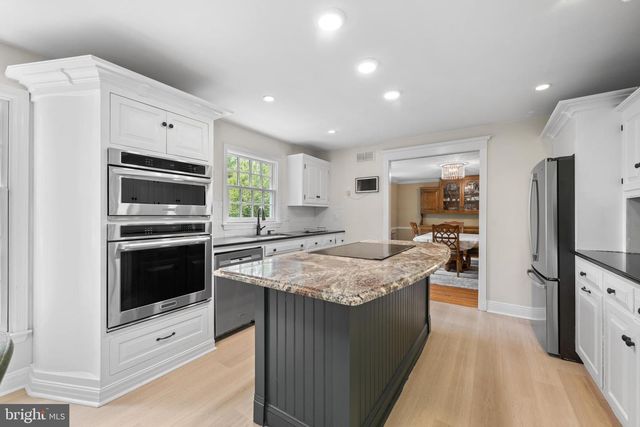 2 GUNNING LN, Gladwyne, PA 19035