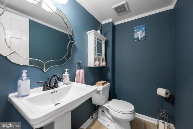 2 GUNNING LN, Gladwyne, PA 19035