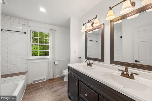 2 GUNNING LN, Gladwyne, PA 19035