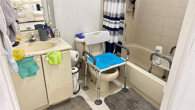 8732 NW 107th Terrace 8732, Hialeah Gardens, FL 33018
