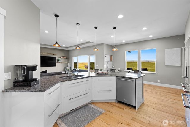 6956 Fingalson Creek Drive, Ferndale, WA 98248