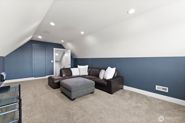 6956 Fingalson Creek Drive, Ferndale, WA 98248