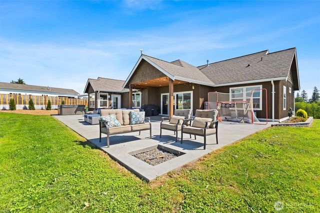 6956 Fingalson Creek Drive, Ferndale, WA 98248