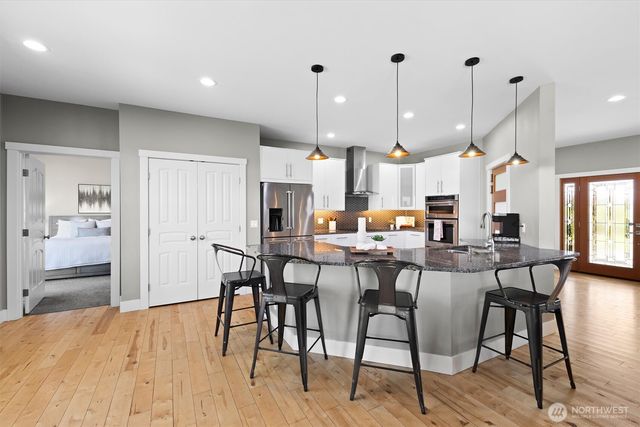 6956 Fingalson Creek Drive, Ferndale, WA 98248