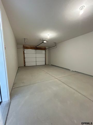 545 W Corsac Road, Lincoln, NE 68523