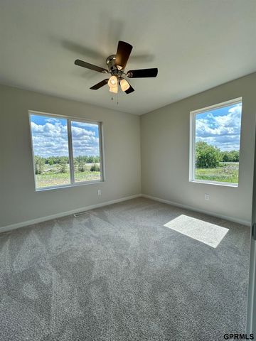 545 W Corsac Road, Lincoln, NE 68523