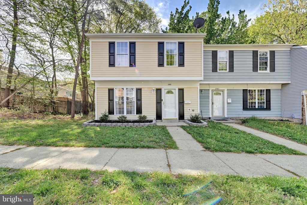 Image 3 of property listing at 2581 ROBINSON PL, Waldorf, MD 20602