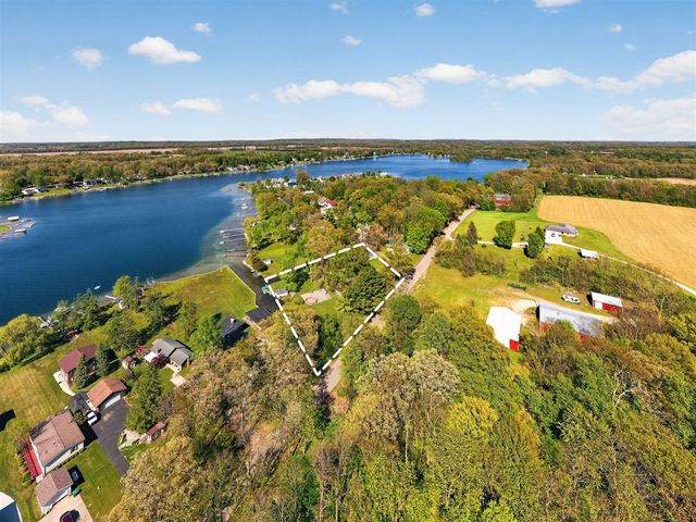 61486 Donald Roadway, Vandalia, MI 49095