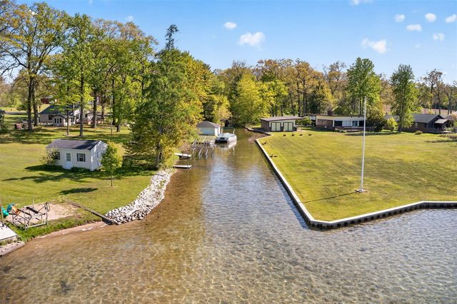 61486 Donald Roadway, Vandalia, MI 49095