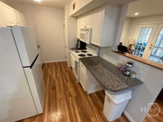 401 N Cromwell Road F5, Savannah, GA 31410