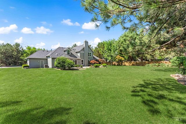1660 E Brunswick Dr, Eagle, ID 83616