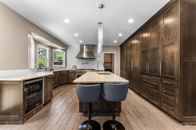 1660 E Brunswick Dr, Eagle, ID 83616