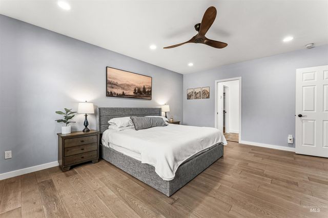 1660 E Brunswick Dr, Eagle, ID 83616