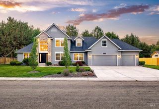 1660 E Brunswick Dr, Eagle, ID 83616