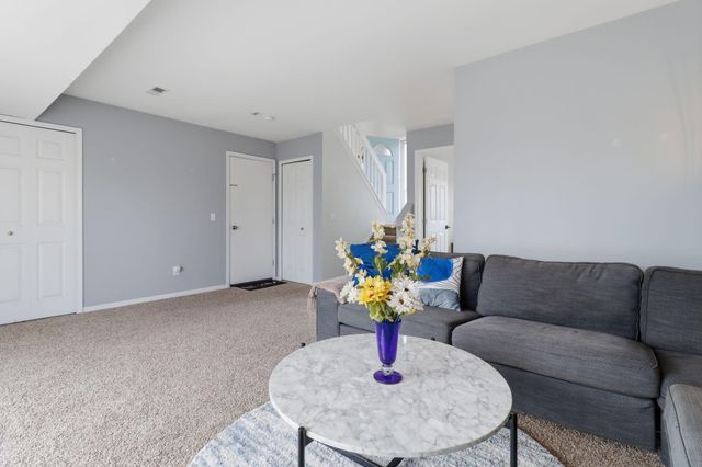 7183 Hogan Drive, Ypsilanti, MI 48197