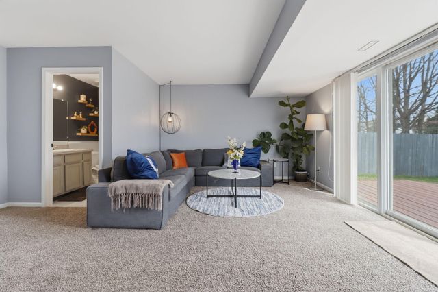 7183 Hogan Drive, Ypsilanti, MI 48197