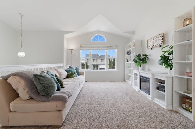 7183 Hogan Drive, Ypsilanti, MI 48197