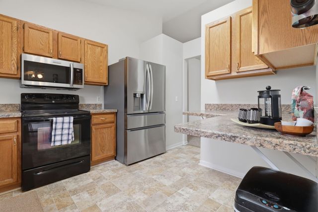 7183 Hogan Drive, Ypsilanti, MI 48197