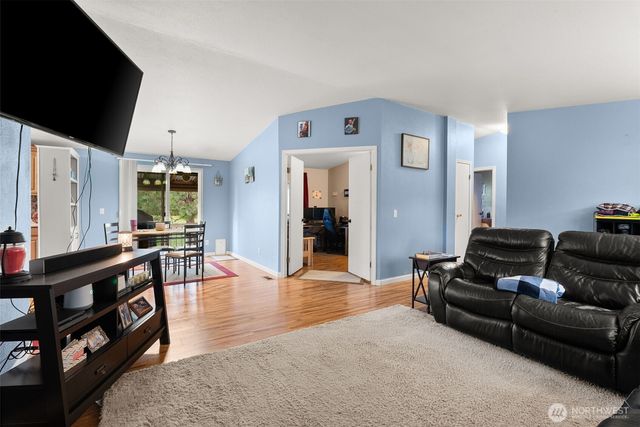 516 D Street, Vader, WA 98593